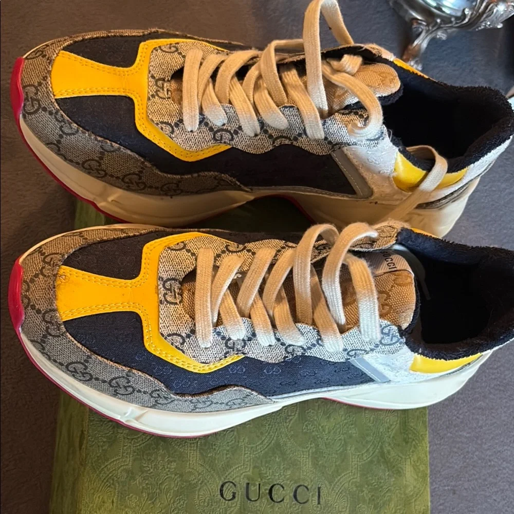 Gucci Patterned Box - Picture 3 of 3